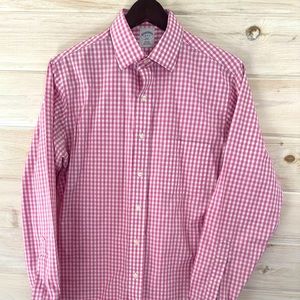 Brooks Brothers Wrinkle-Free Sport Dress Shirt Pink White (15 x 34/35 Medium)